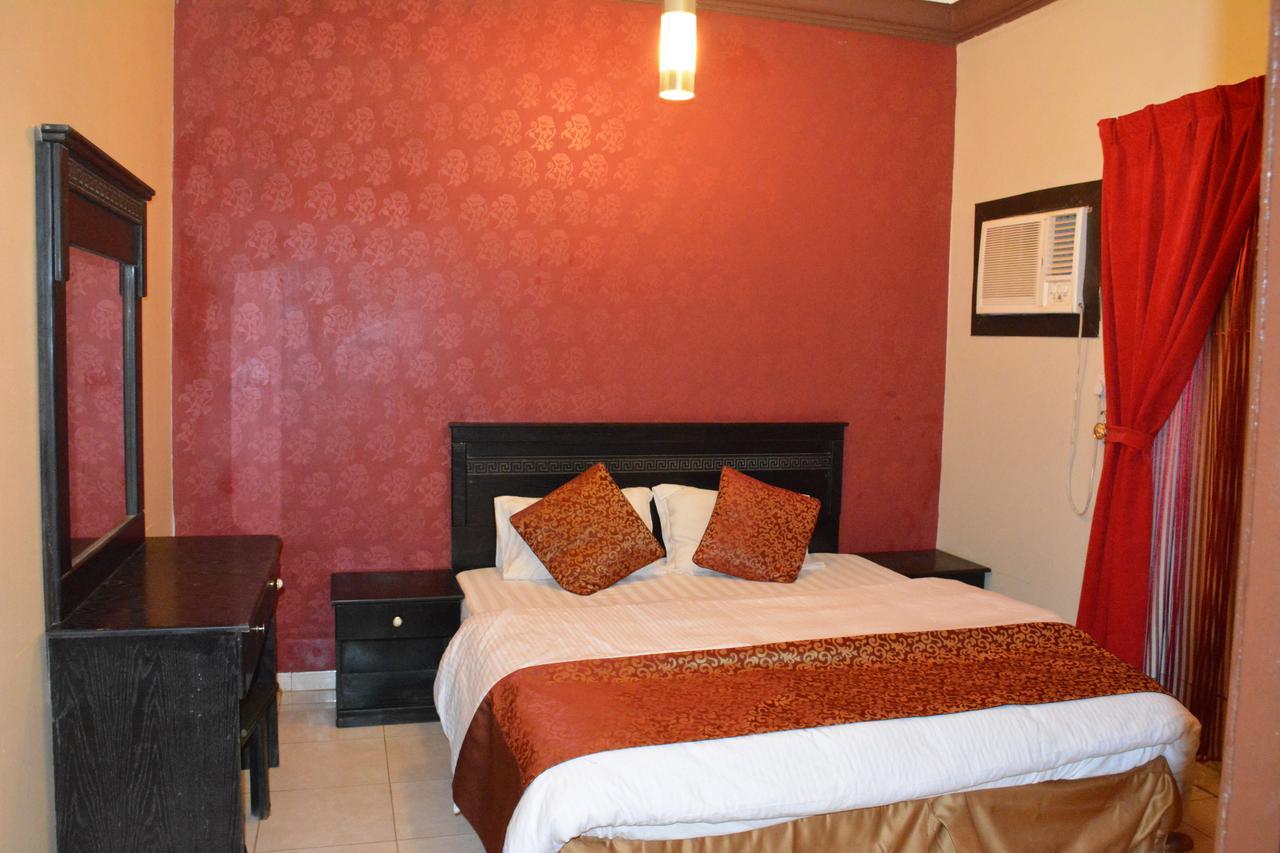 Al Eairy Apartments- Jazan 1 Екстериор снимка