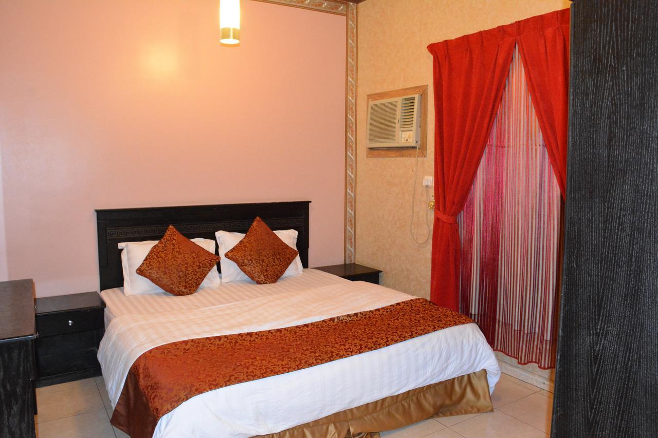 Al Eairy Apartments- Jazan 1 Екстериор снимка