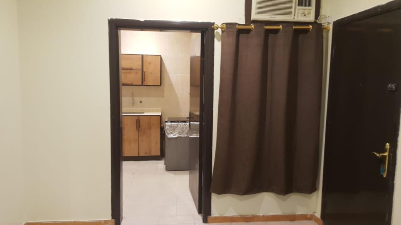 Al Eairy Apartments- Jazan 1 Екстериор снимка